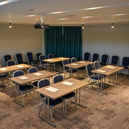Nn Boutique Hotel Tiszaújváros Eksteriør bilde