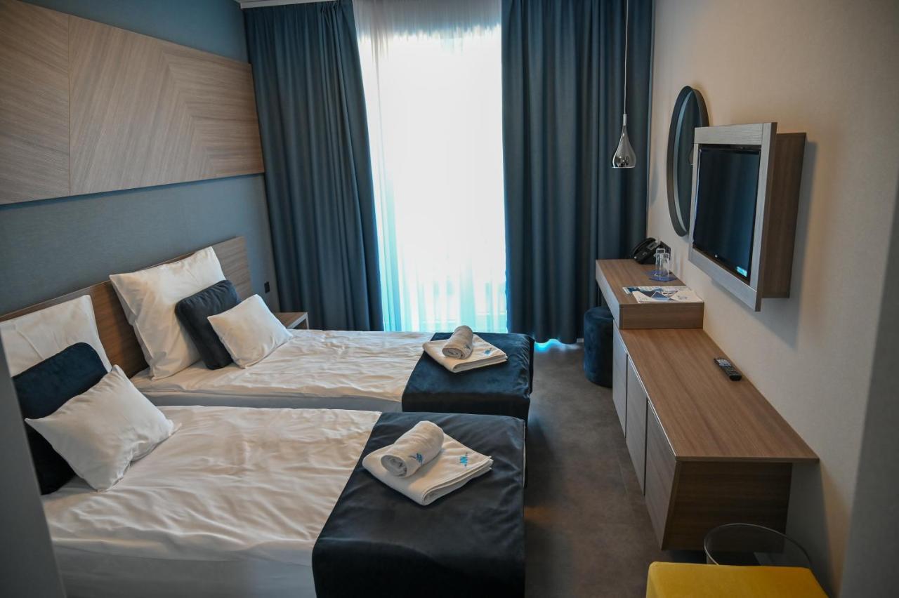Nn Boutique Hotel Tiszaújváros Eksteriør bilde